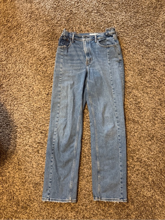 Abercrombie & Fitch Denim - Abercrombie & Fitch Women's Straight Leg Jeans - Light Wash Blue